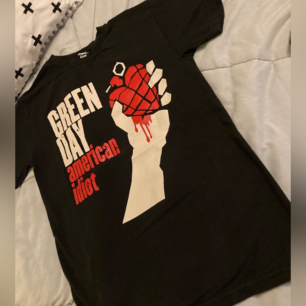 Green Day 🎶🖤American 🇺🇸 Idiot Graphic Tee